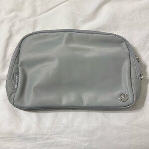 Lululemon 2L belt bag new without tags
